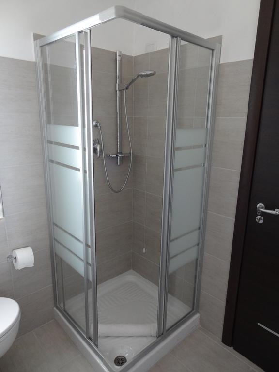 Affittacamere Rooms Di Matteo San Paolo di Iesi Екстер'єр фото