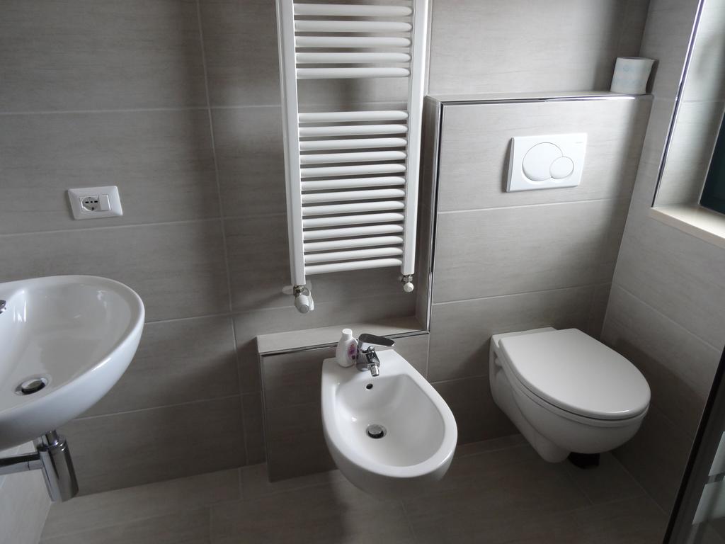 Affittacamere Rooms Di Matteo San Paolo di Iesi Екстер'єр фото
