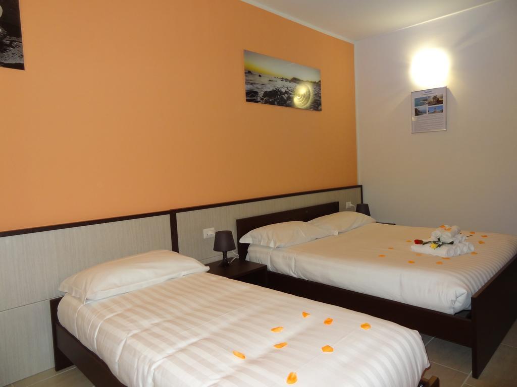 Affittacamere Rooms Di Matteo San Paolo di Iesi Екстер'єр фото